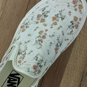 Vans Classic Slip-On in floral